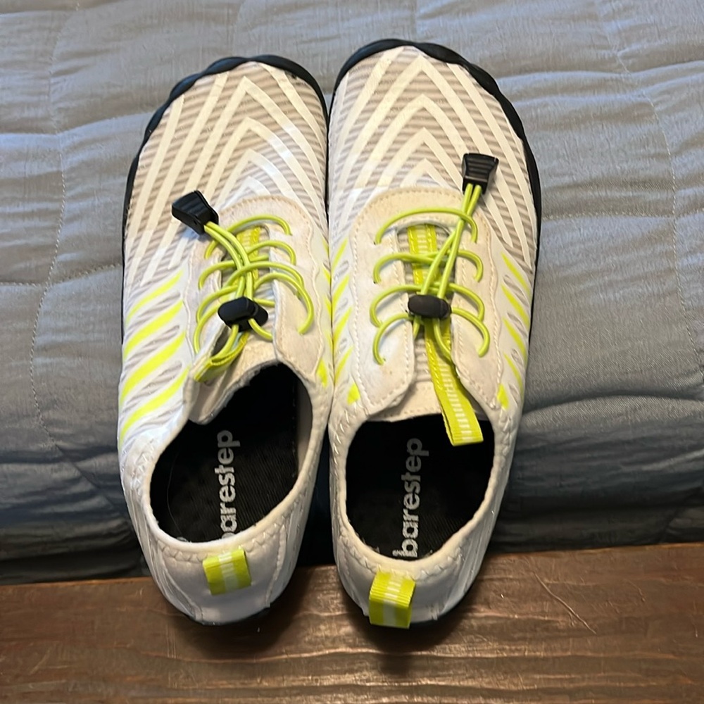 Bare step barefoot shoes size 40